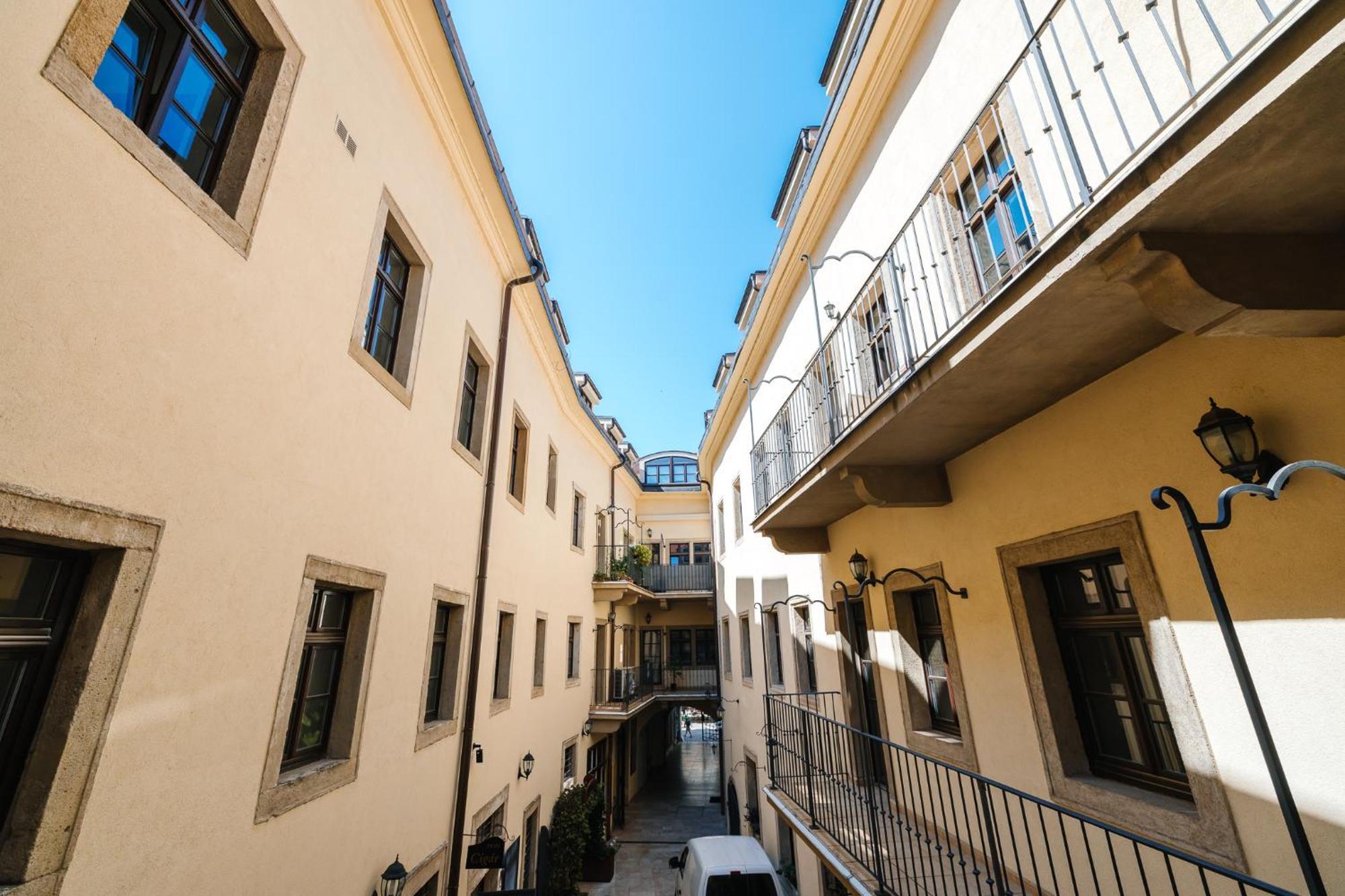 Michalska Residences Bratislava Extérieur photo